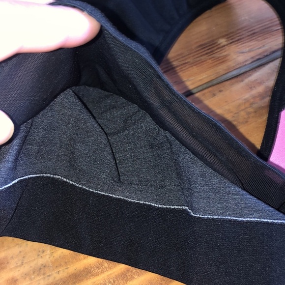 Victoria’s Secret pink bra front clip bra size 32C vented padded sports … - Picture 4 of 6